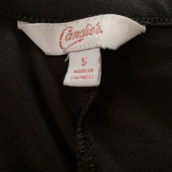 black blouse - Picture 2 of 3